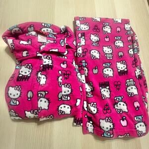 Hello Kitty Pink Pajamas L